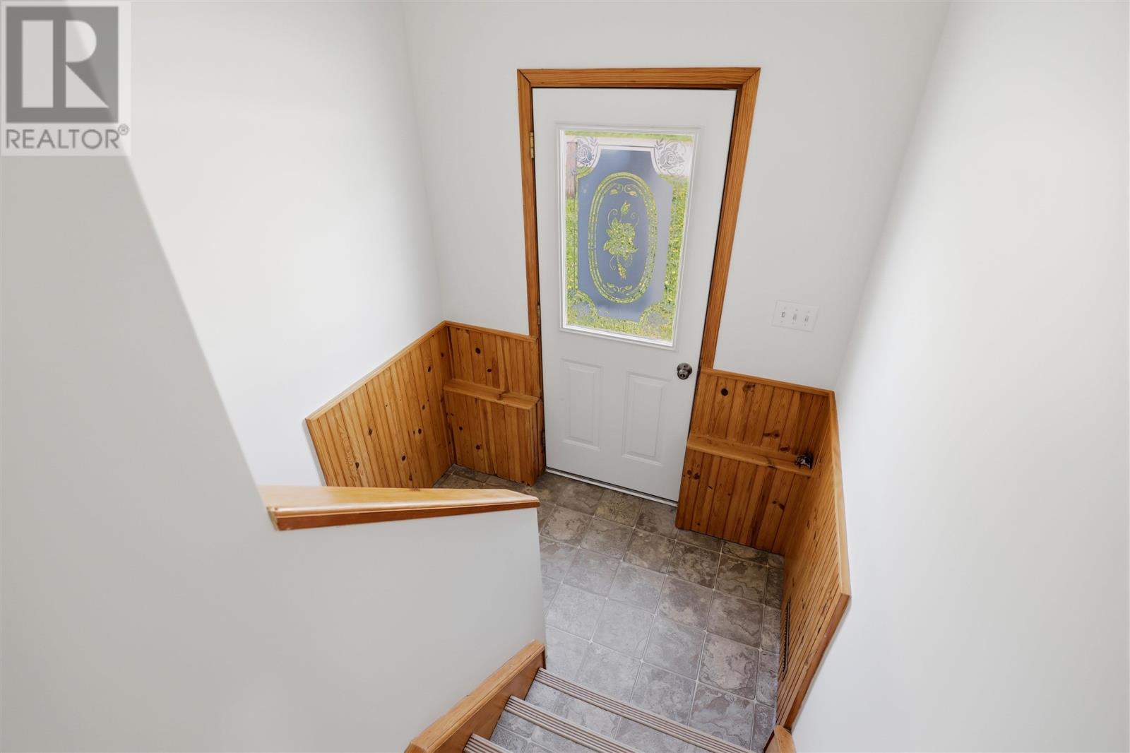 138 Chicora CRES - Image 2