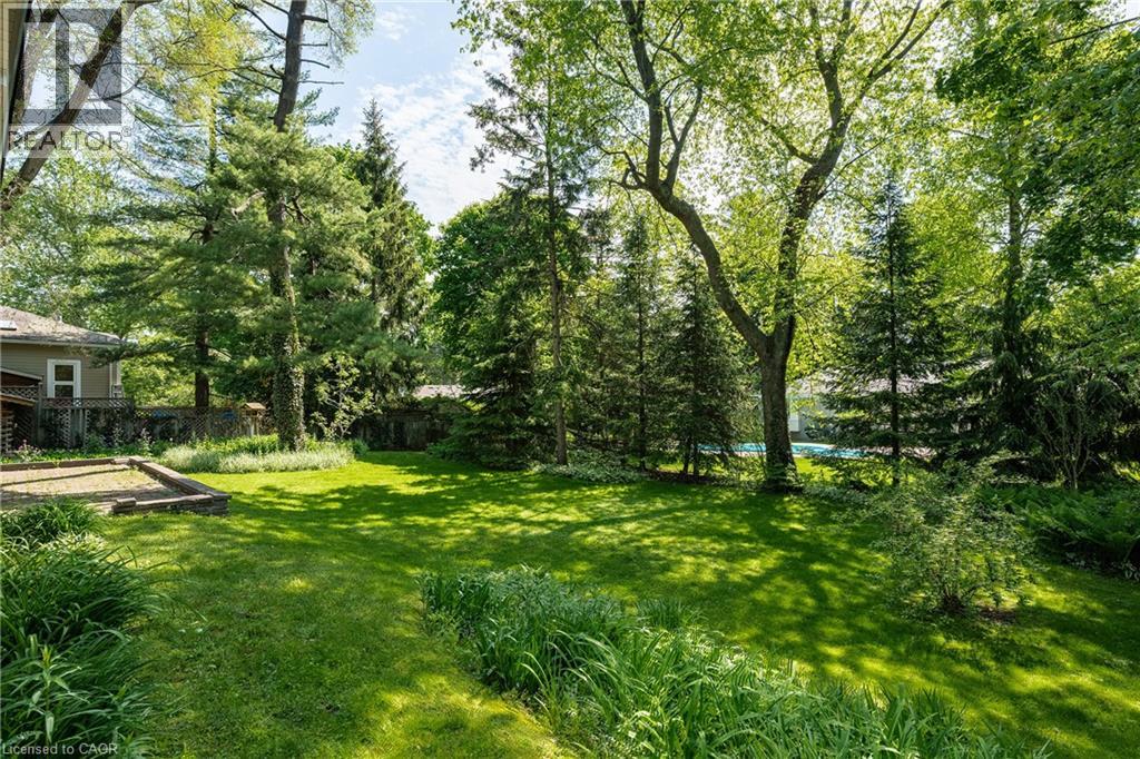 2048 ELMHURST Avenue - 9
