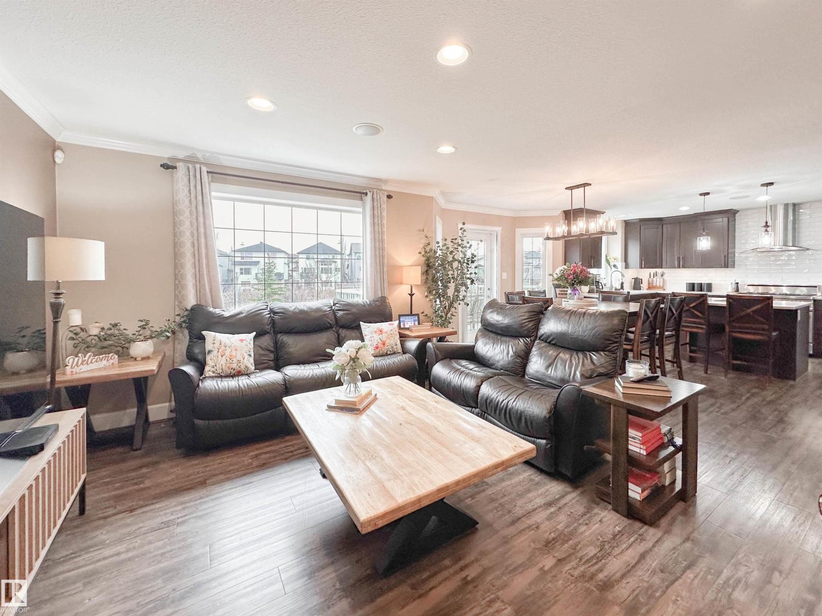 13715 149 AV NW - 15