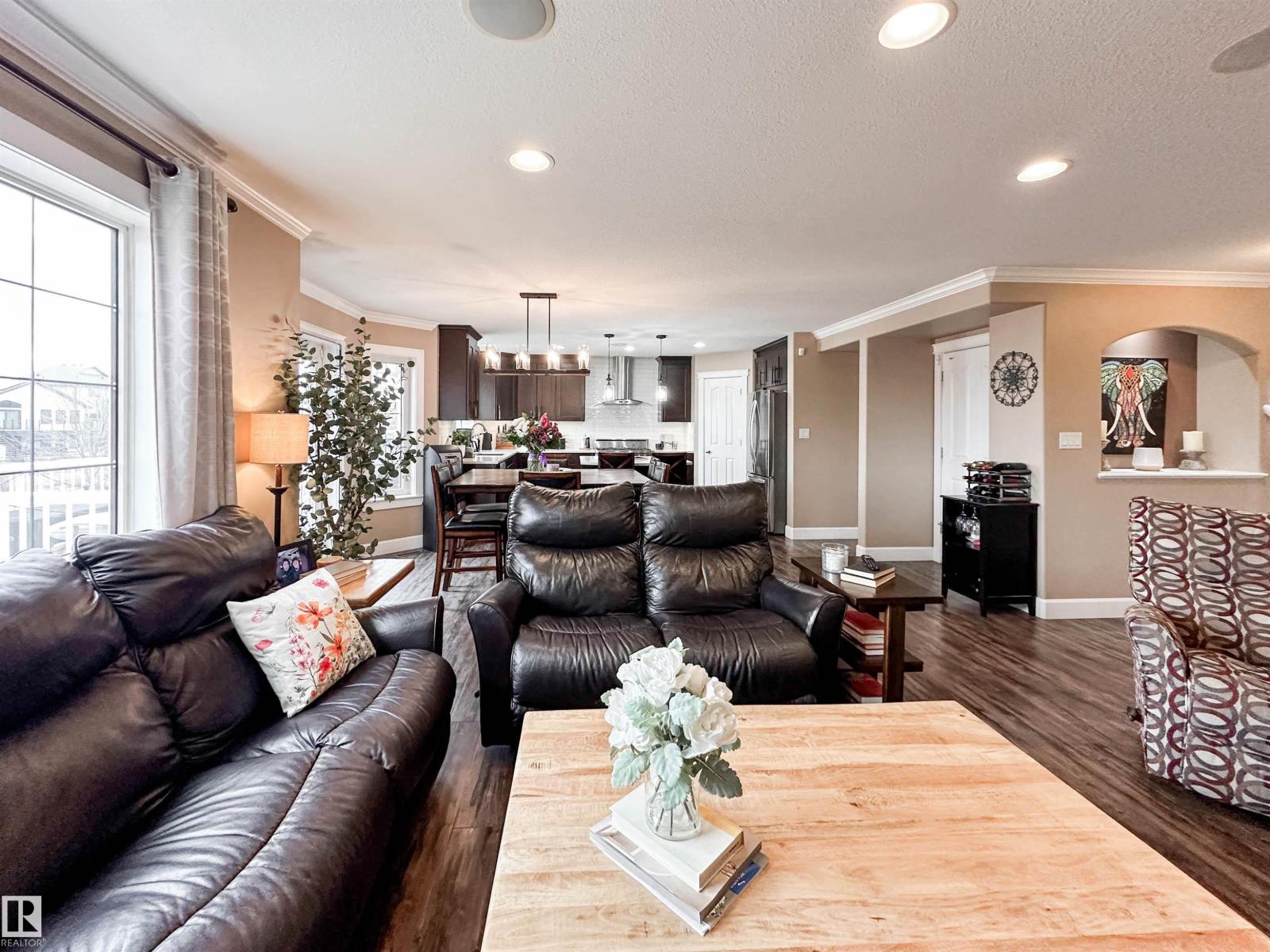 13715 149 AV NW - 16