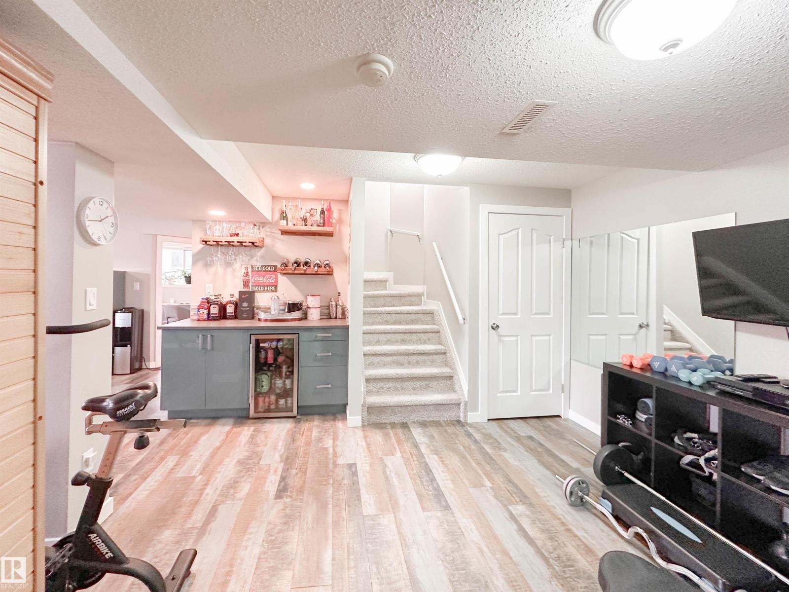 13715 149 AV NW - 40