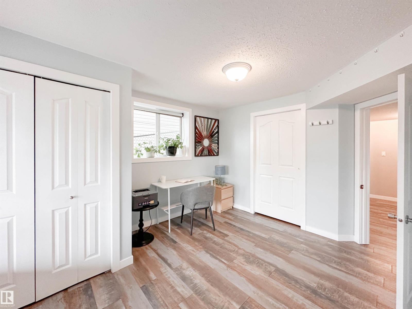 13715 149 AV NW - 52