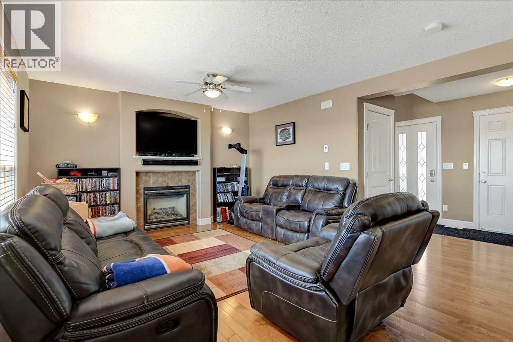 8633 102 Avenue - 4