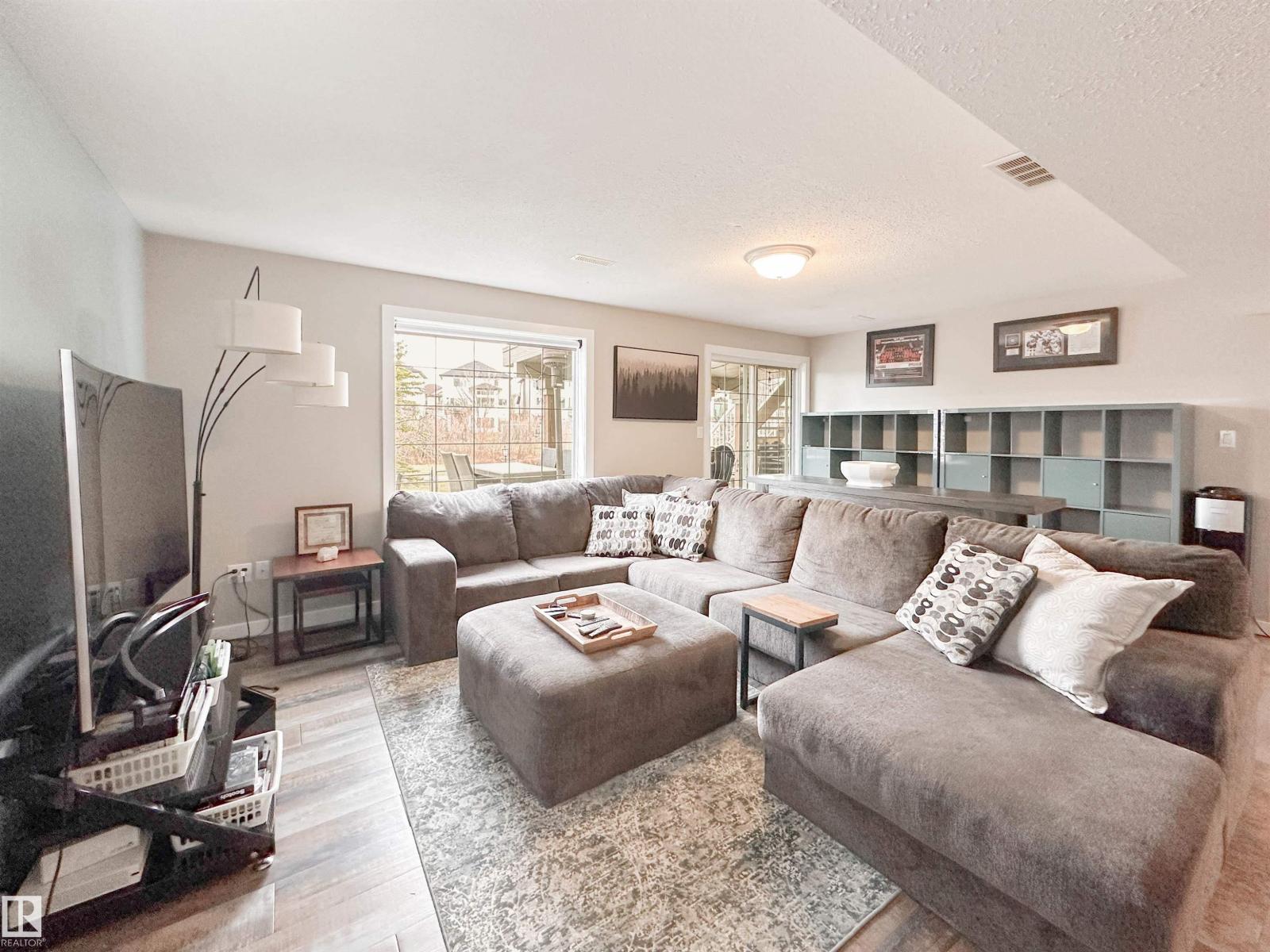 13715 149 AV NW - 49