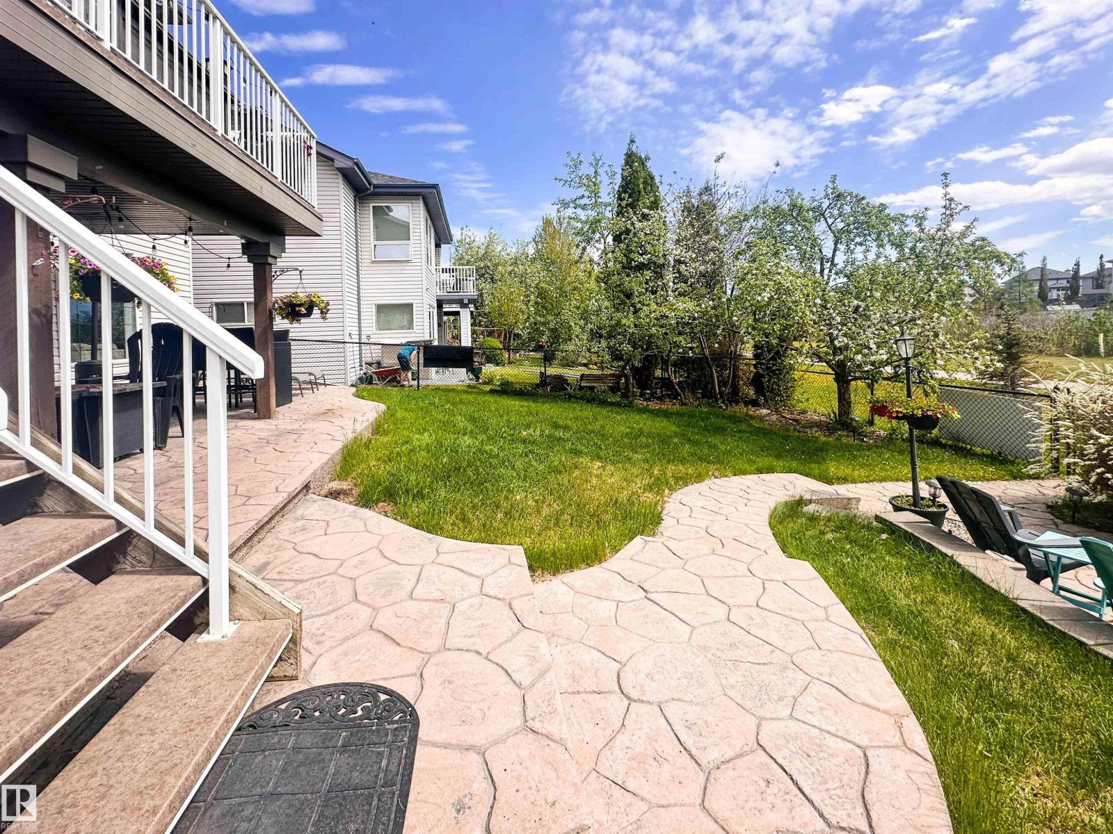13715 149 AV NW - 56