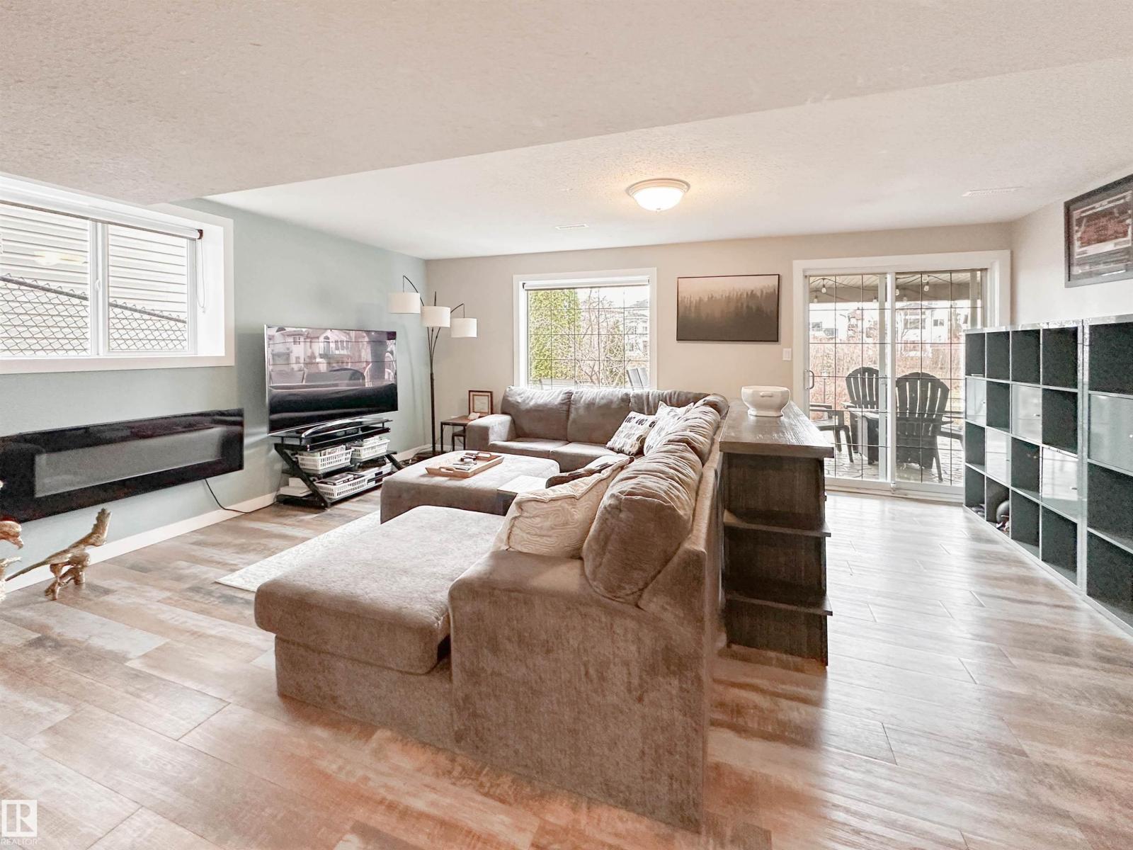 13715 149 AV NW - 48