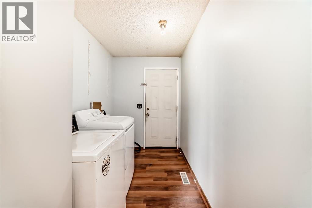 411 Abadan Place NE - 10