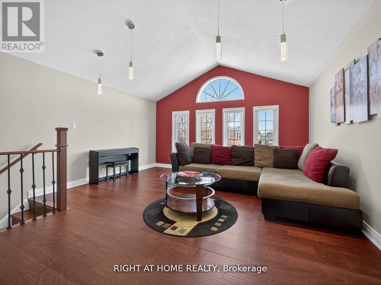 7068 ROSEHURST DRIVE - 23