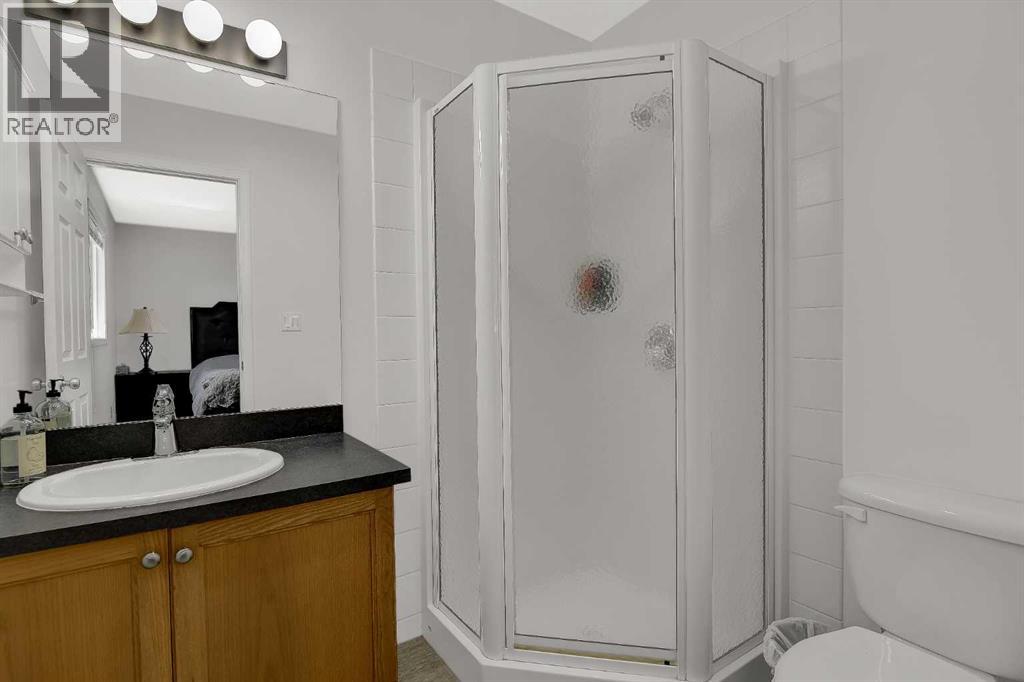 11 Pinnacle Road - 13