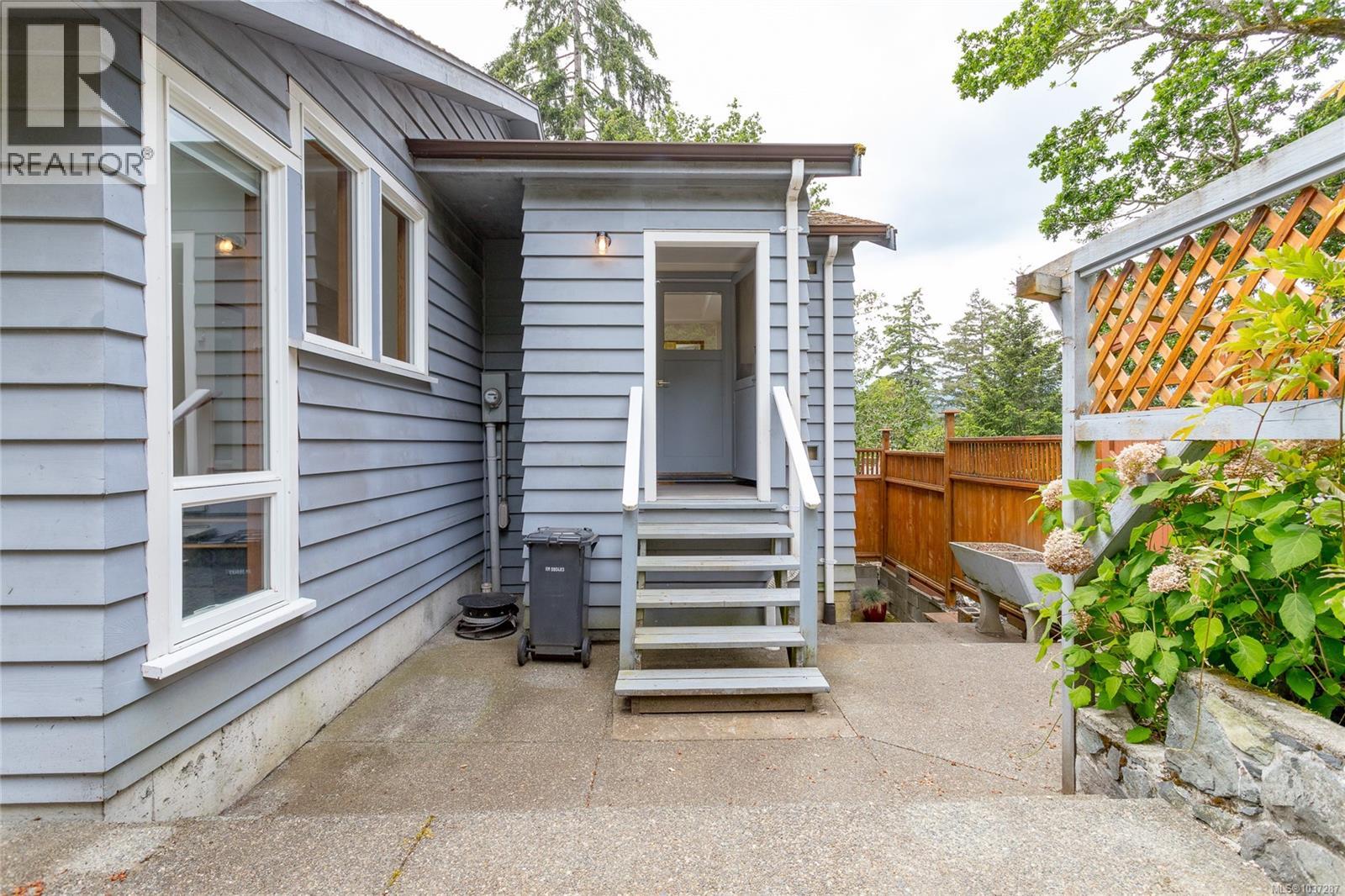#2 6755 Wallace Dr - 44