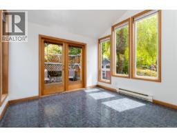 Eating area - 2 6755 Wallace Dr, Central Saanich, BC V8M1A2 Photo 12