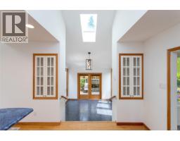 Office - 2 6755 Wallace Dr, Central Saanich, BC V8M1A2 Photo 11