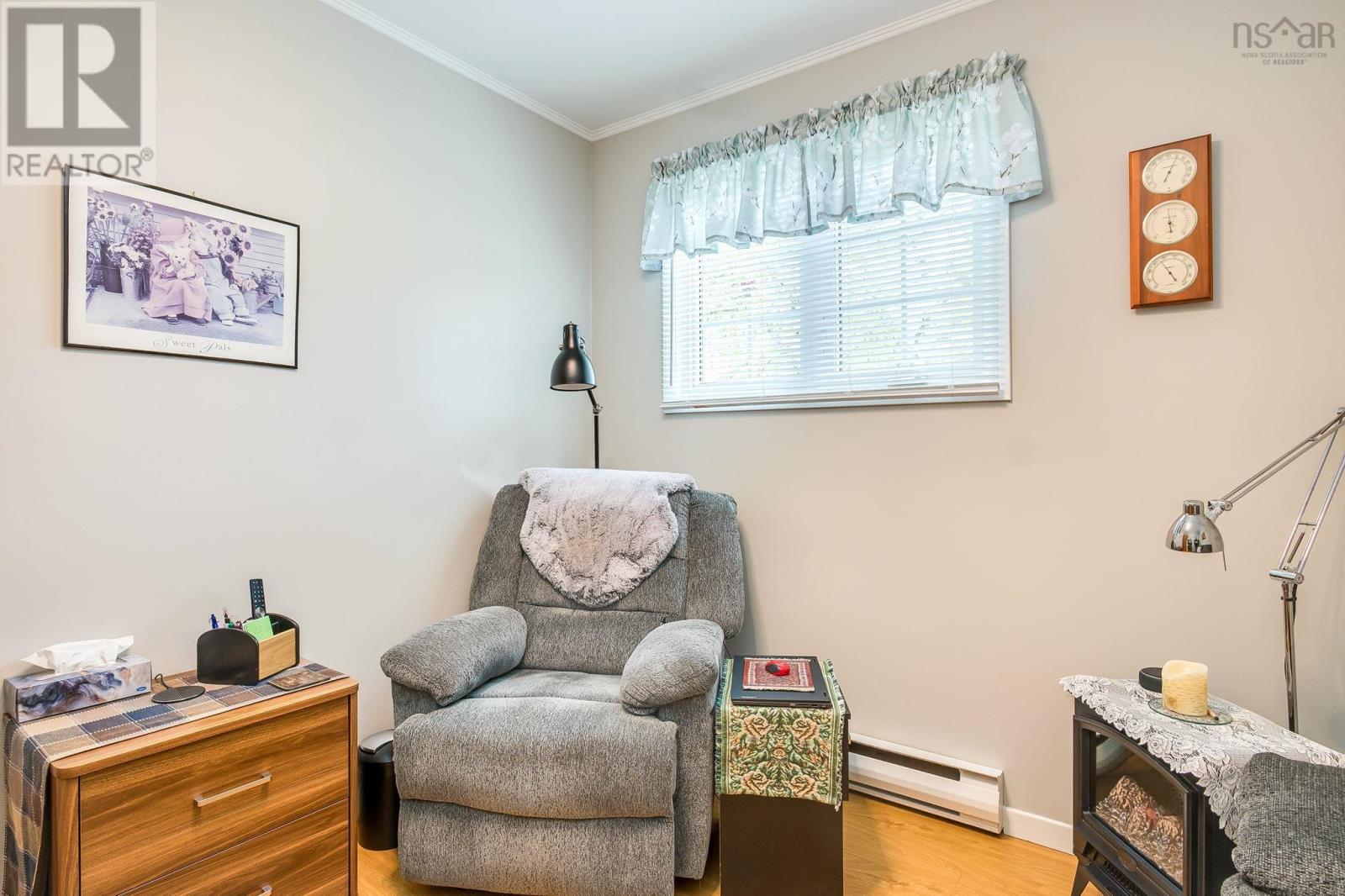 2 Loggen Road - 31