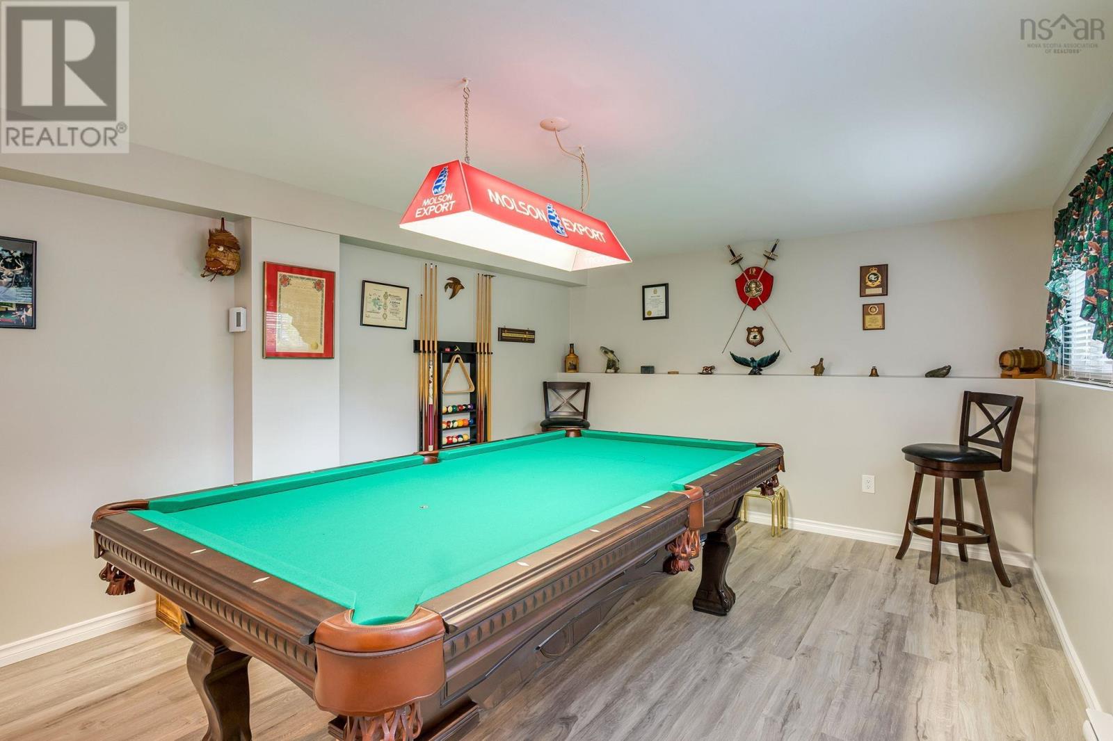 2 Loggen Road - 39