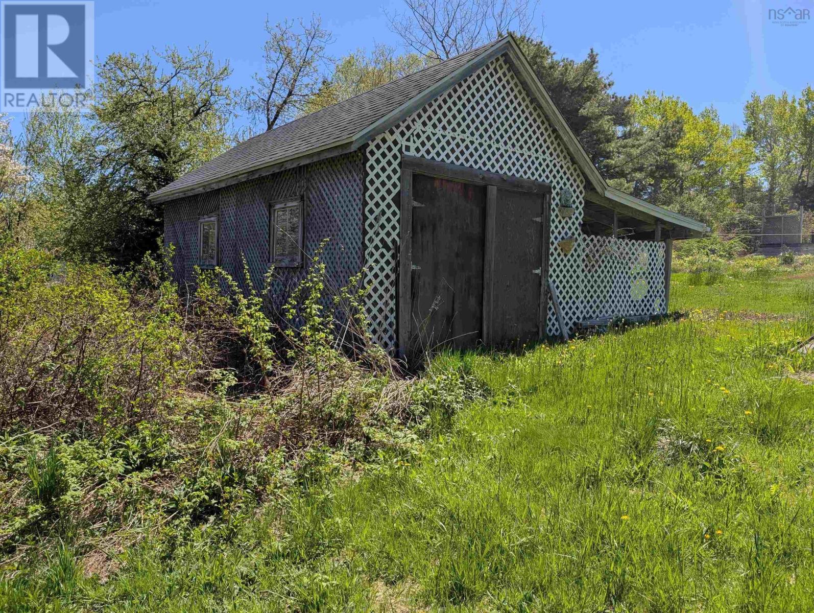Property 37 of 43 of 47 Ollies Loop