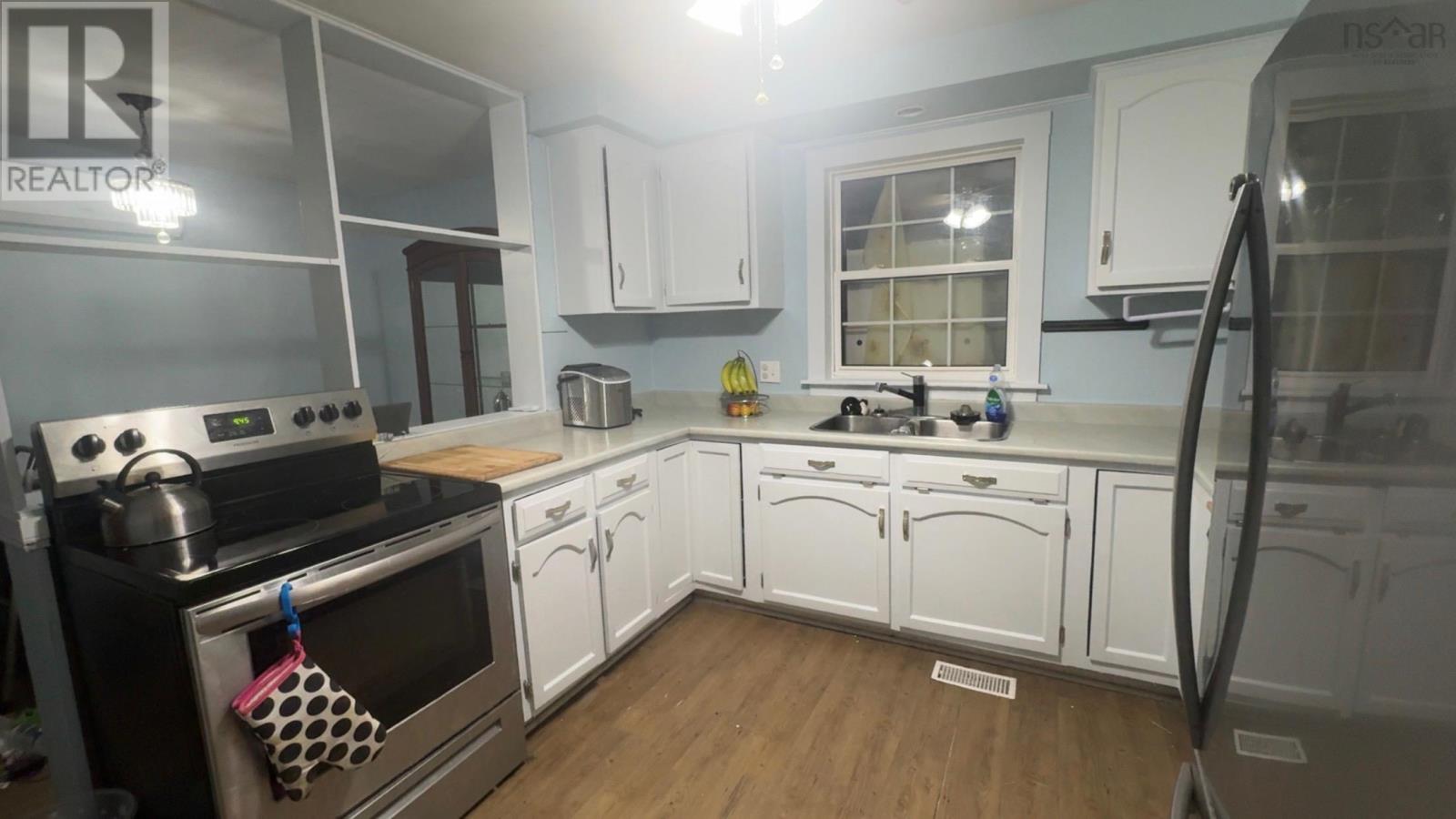 156 Grove Street - 8