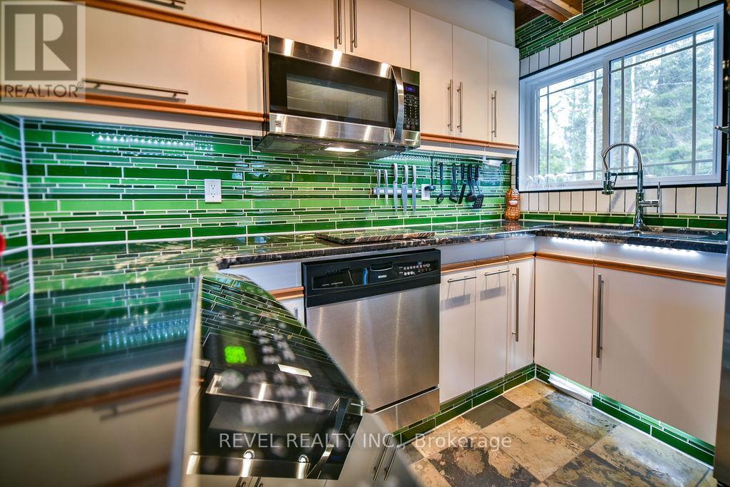 15 KEEFER LAKE ROAD - 10