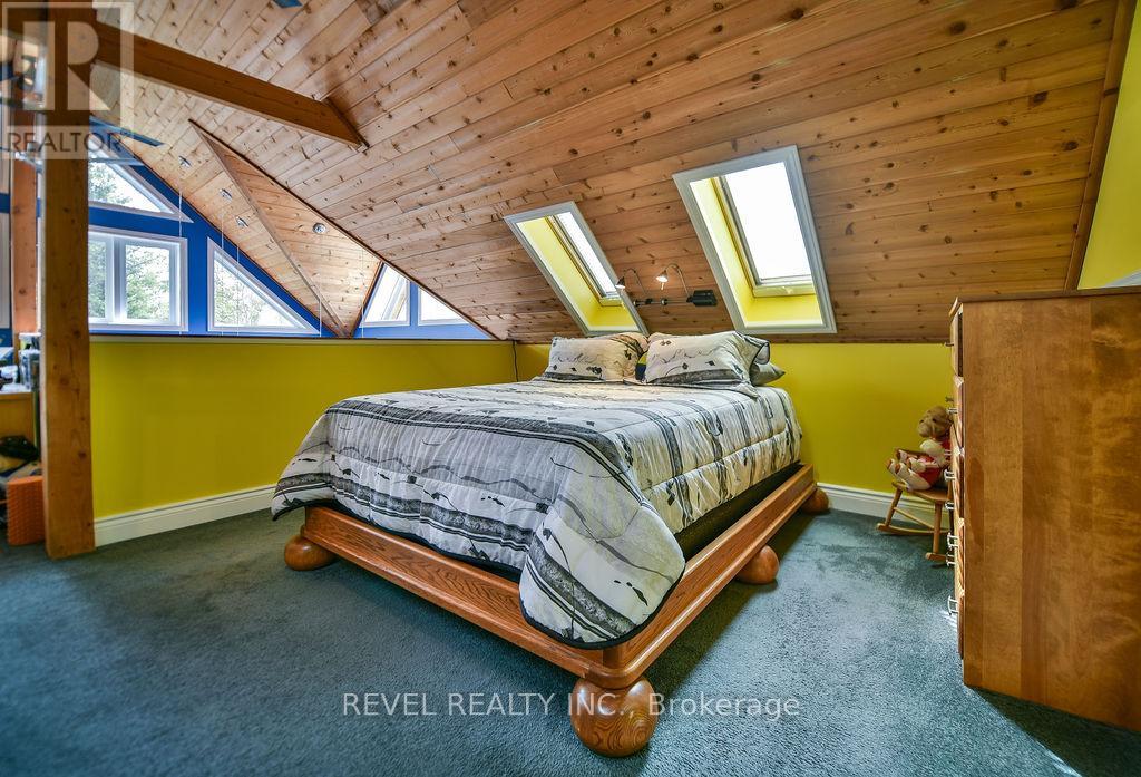 15 KEEFER LAKE ROAD - 18