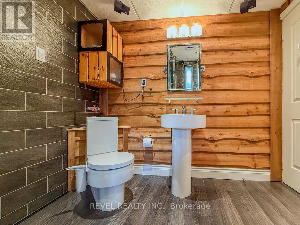 15 KEEFER LAKE ROAD - 28