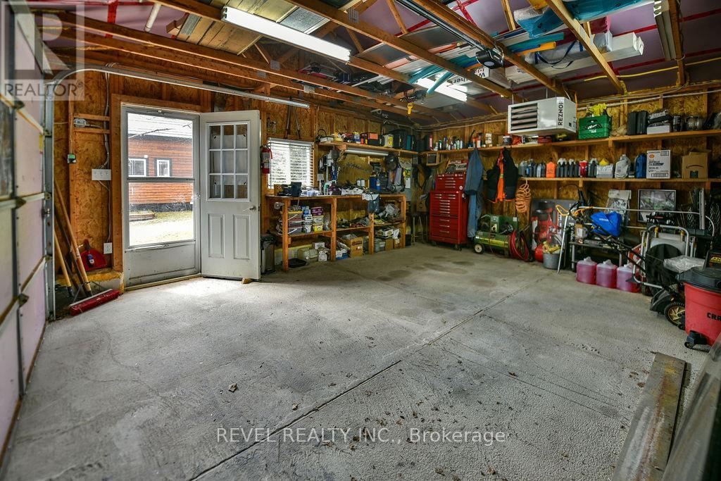 15 KEEFER LAKE ROAD - 38