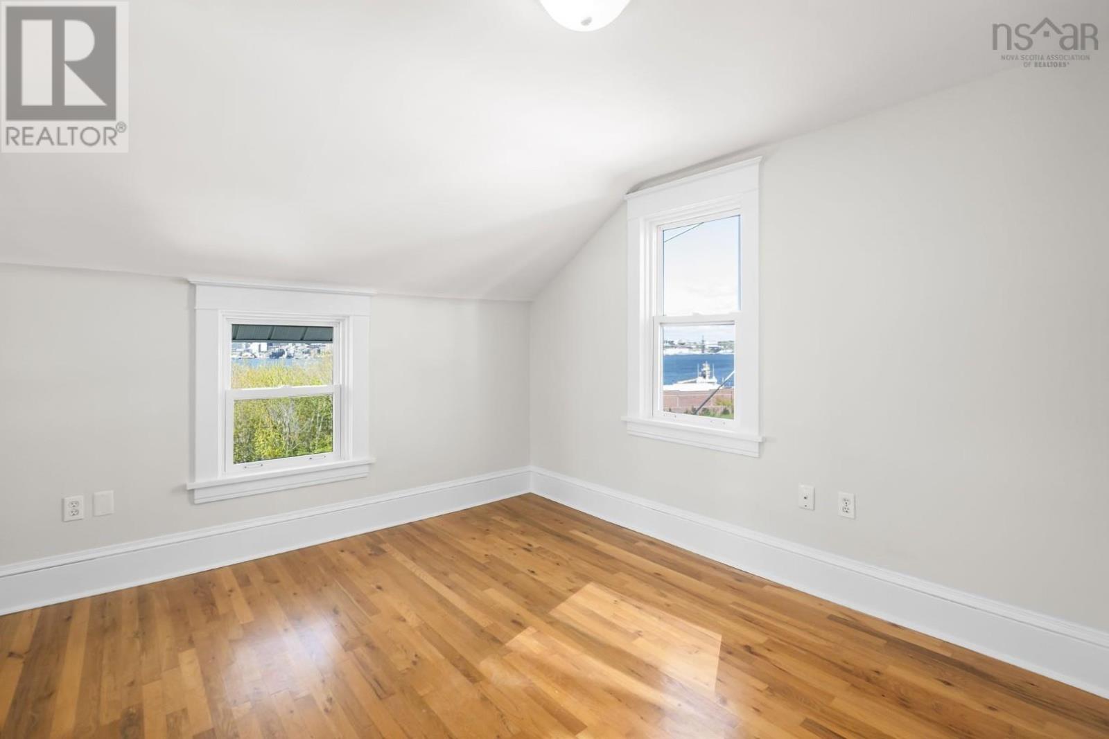 Property 22 of 49 of 12 Arthur Street