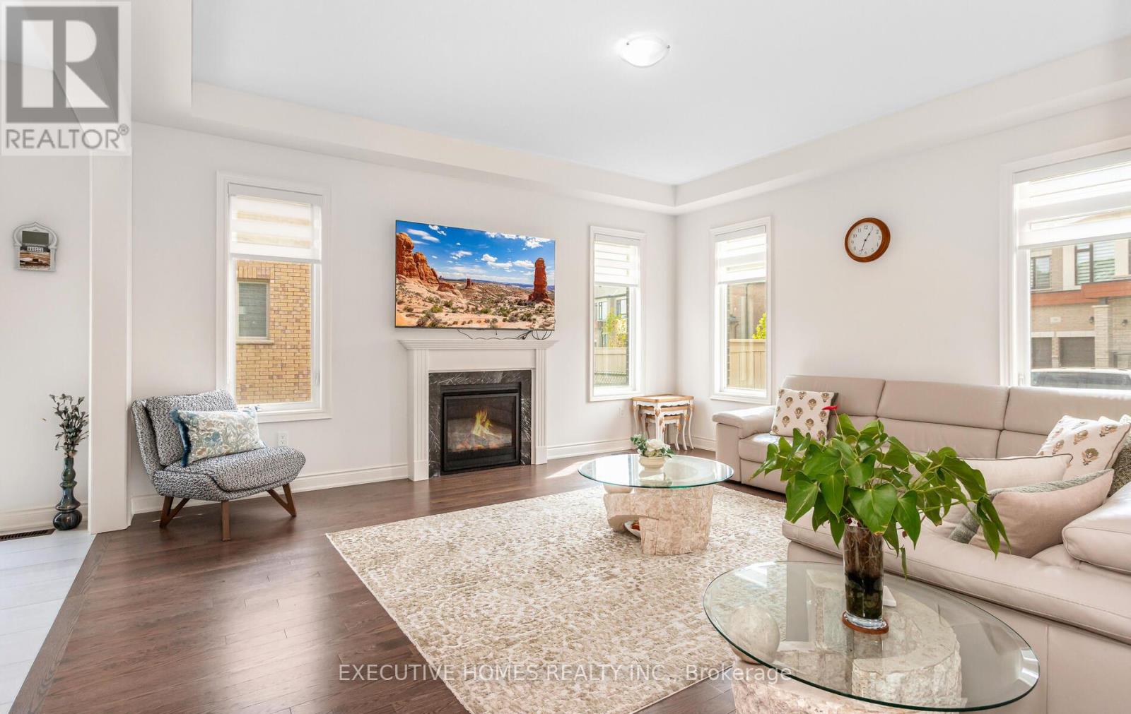 77 POND VIEW GATE - 15
