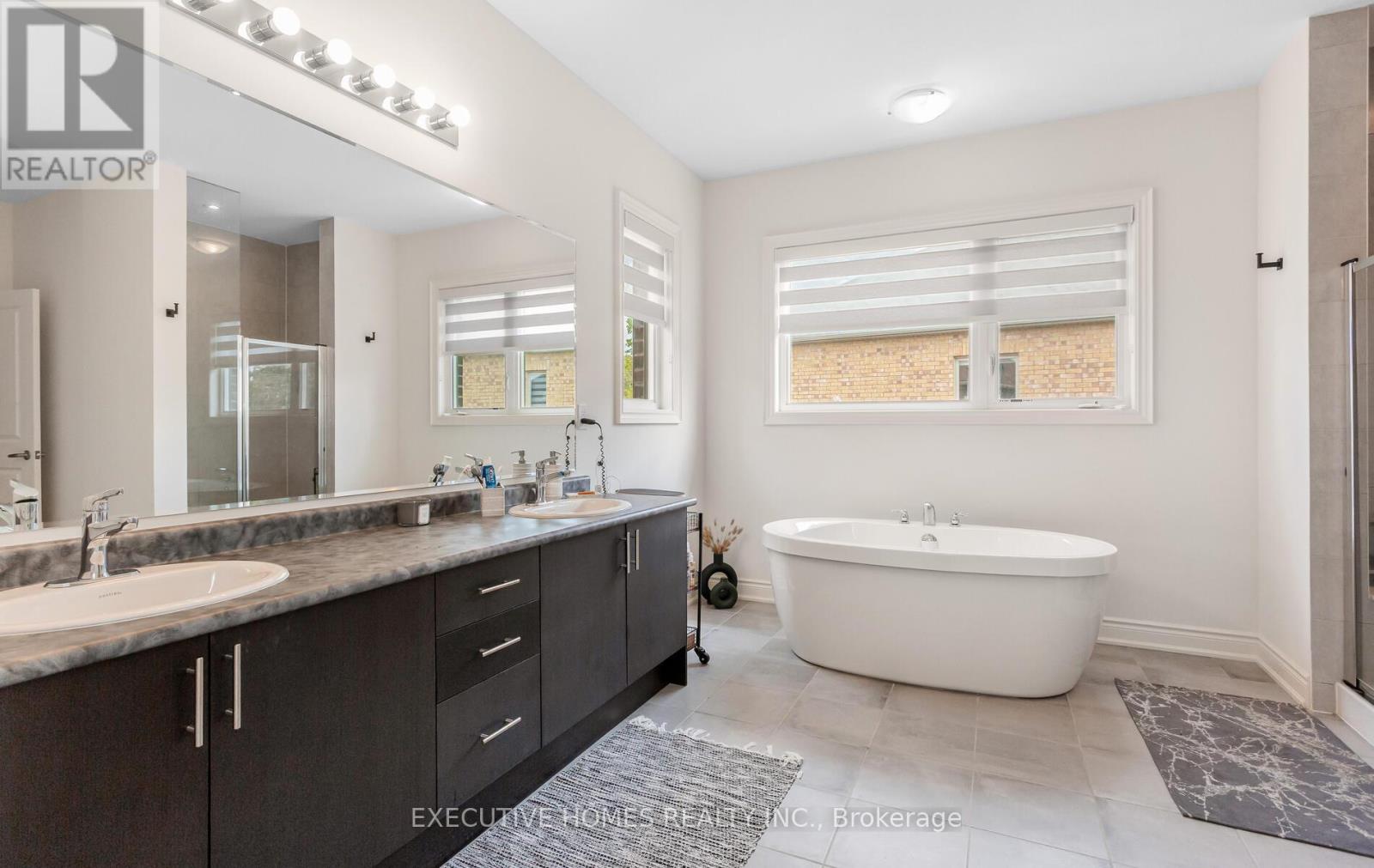 77 POND VIEW GATE - 31