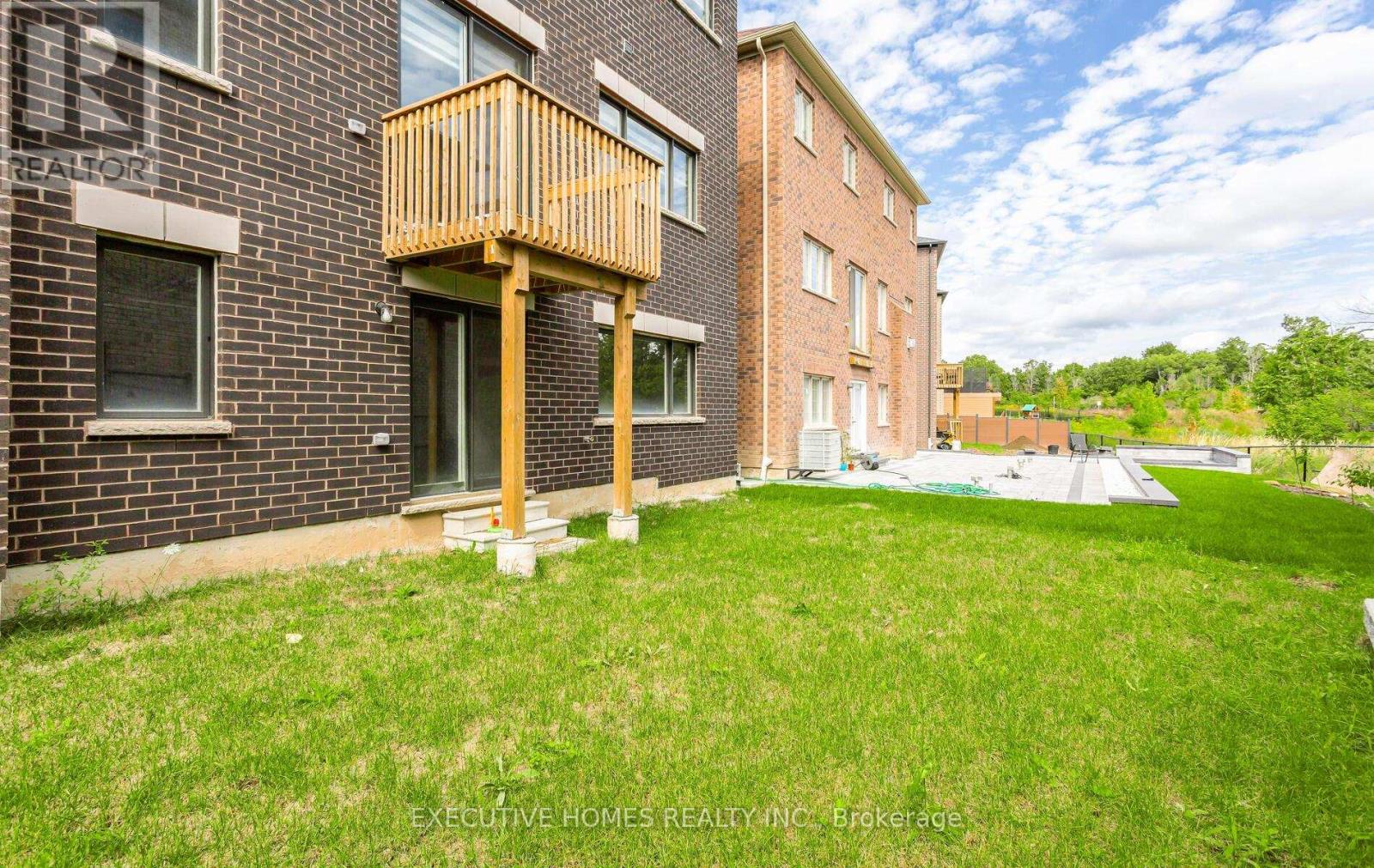 77 POND VIEW GATE - 45