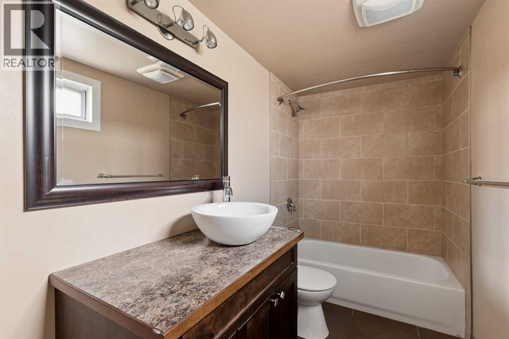 5615 20 Street SW - 17