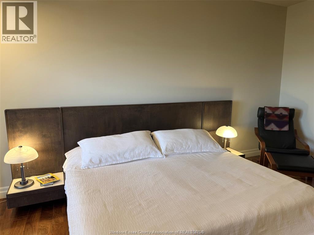 #1103 5151 RIVERSIDE DRIVE East - 20