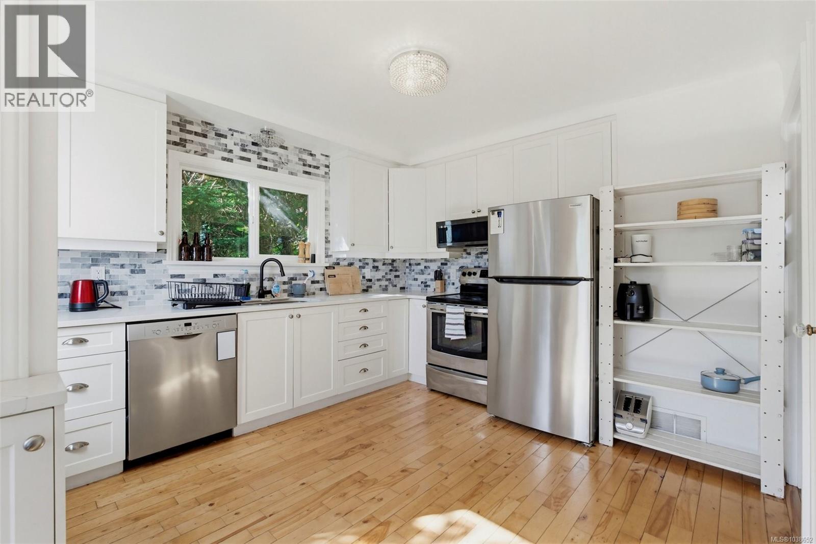 1161 Clovelly Terr - 10