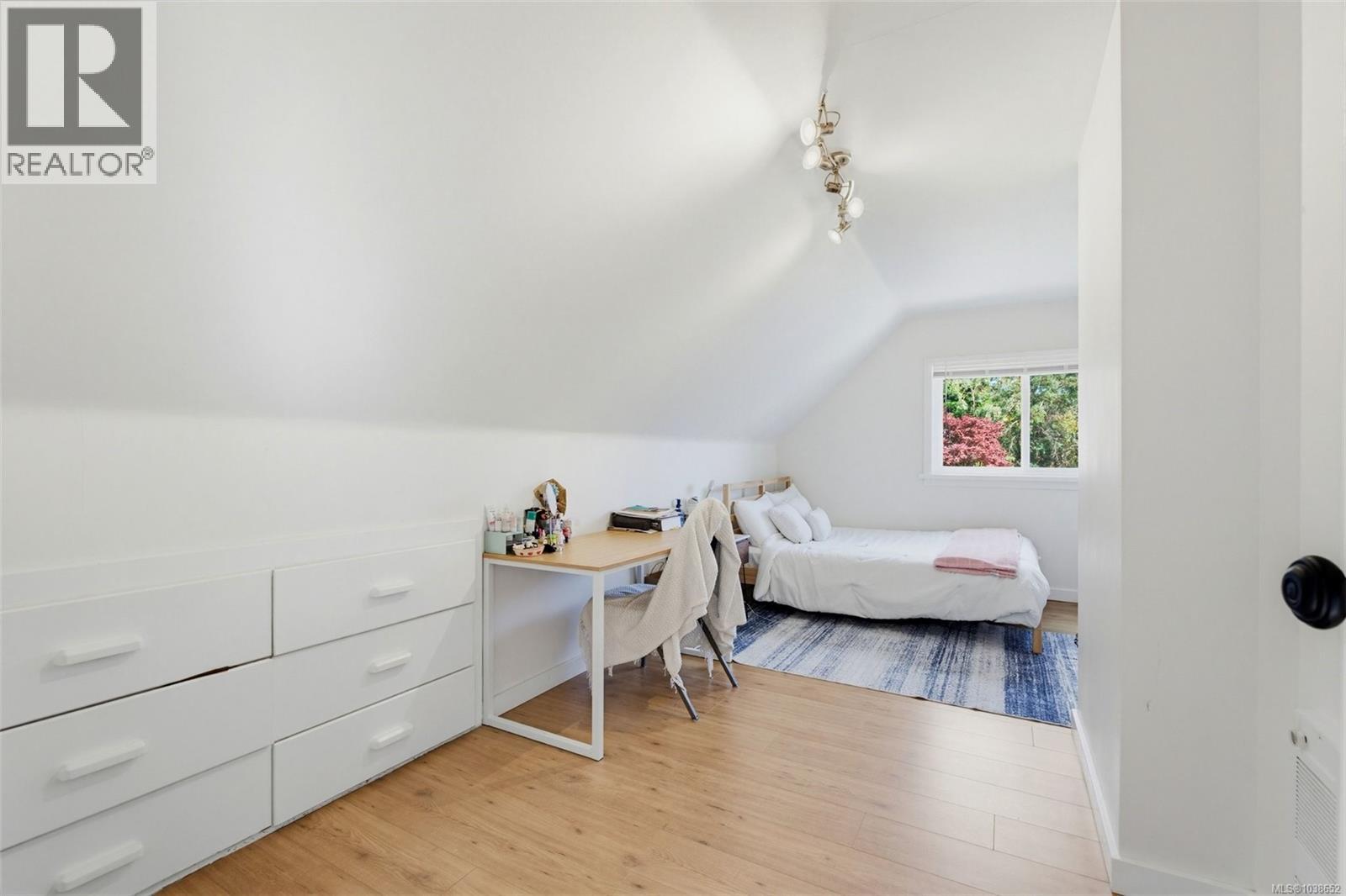 1161 Clovelly Terr - 17