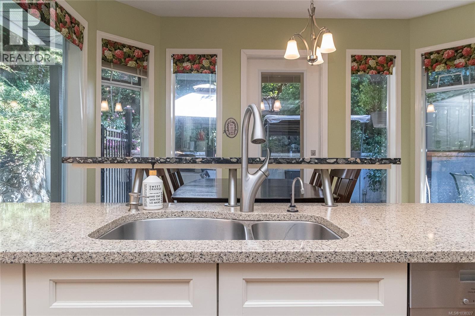 833 Royal Wood Pl - 19