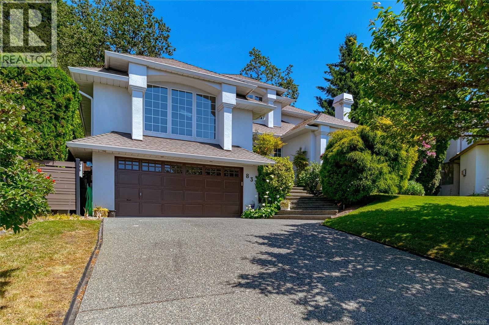 833 Royal Wood Place - photo 2