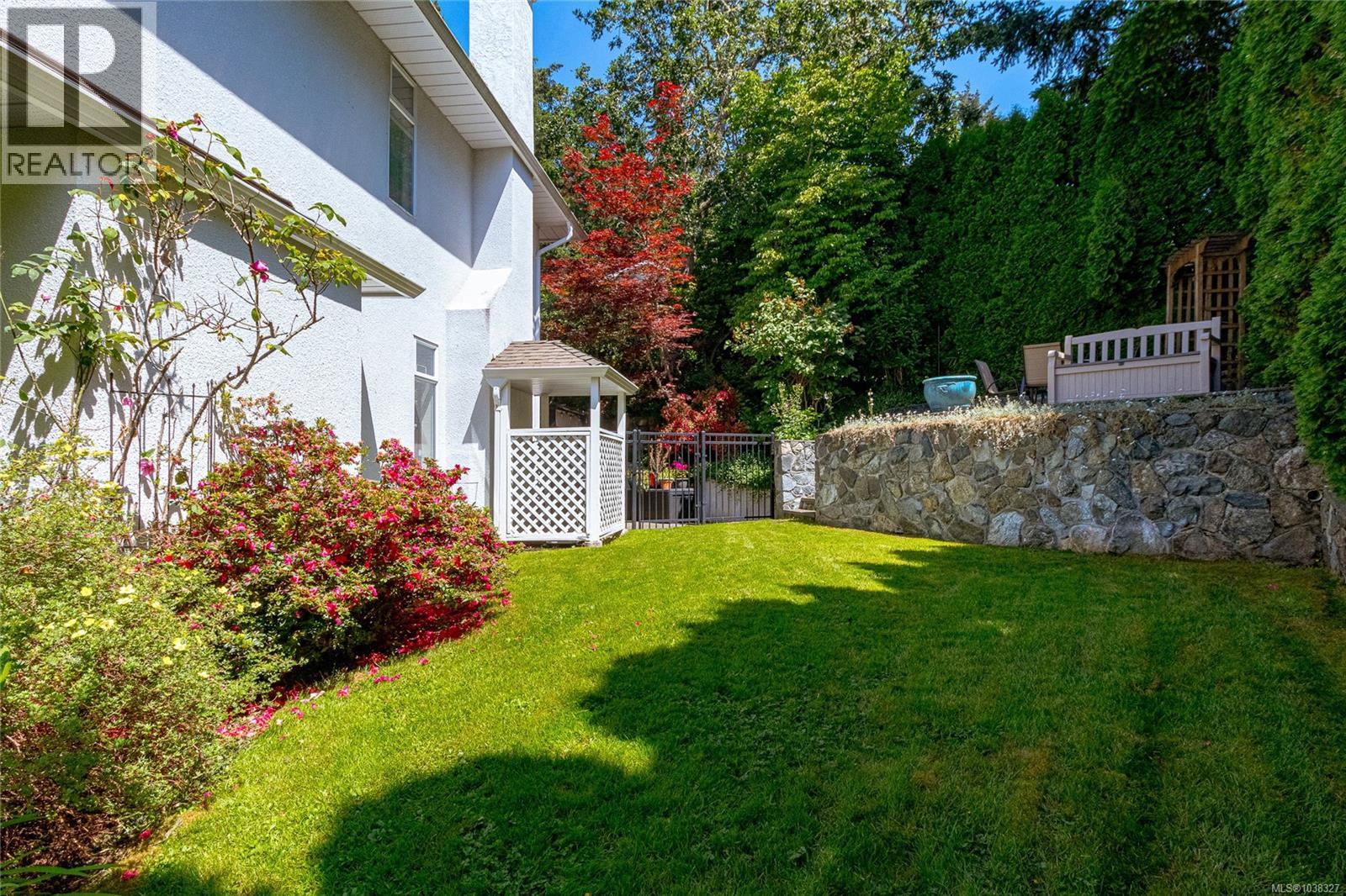 833 Royal Wood Pl - 52