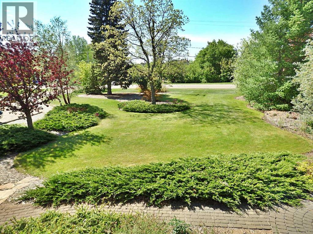 5922 52 Avenue - 19