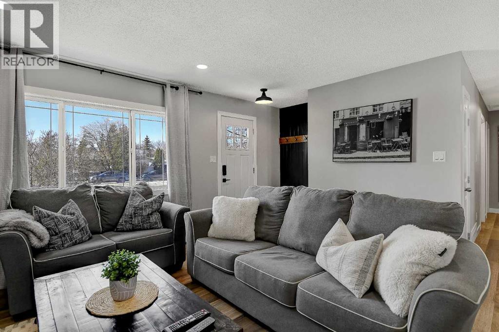 8503 100 Street - 7