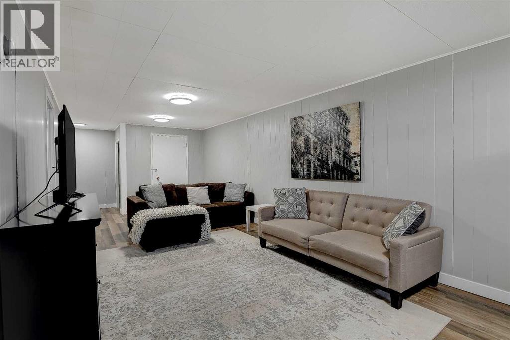 8503 100 Street - 26