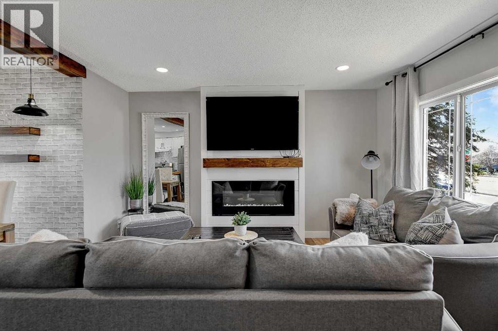 8503 100 Street - 4