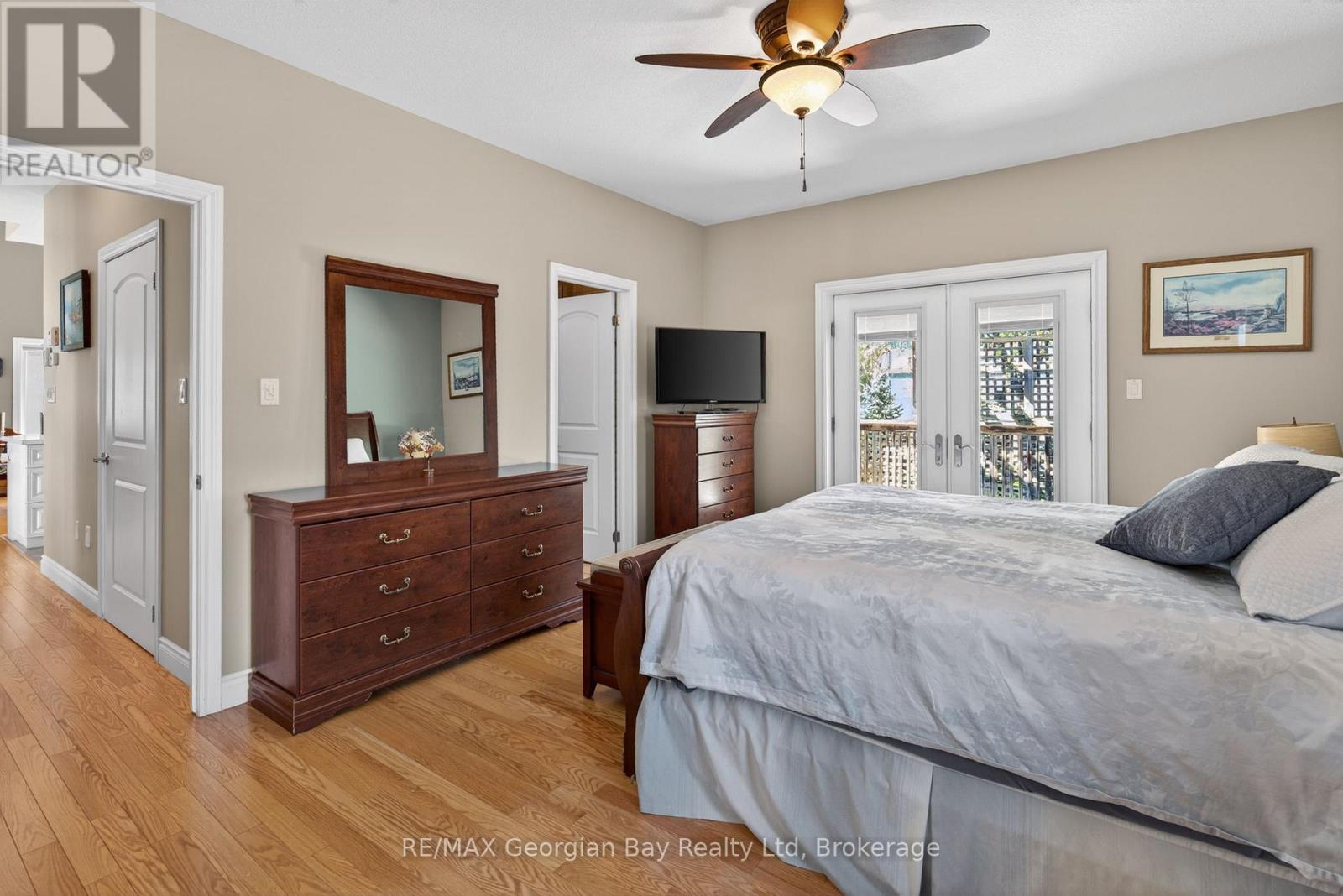 656 ABERDEEN BOULEVARD - 18