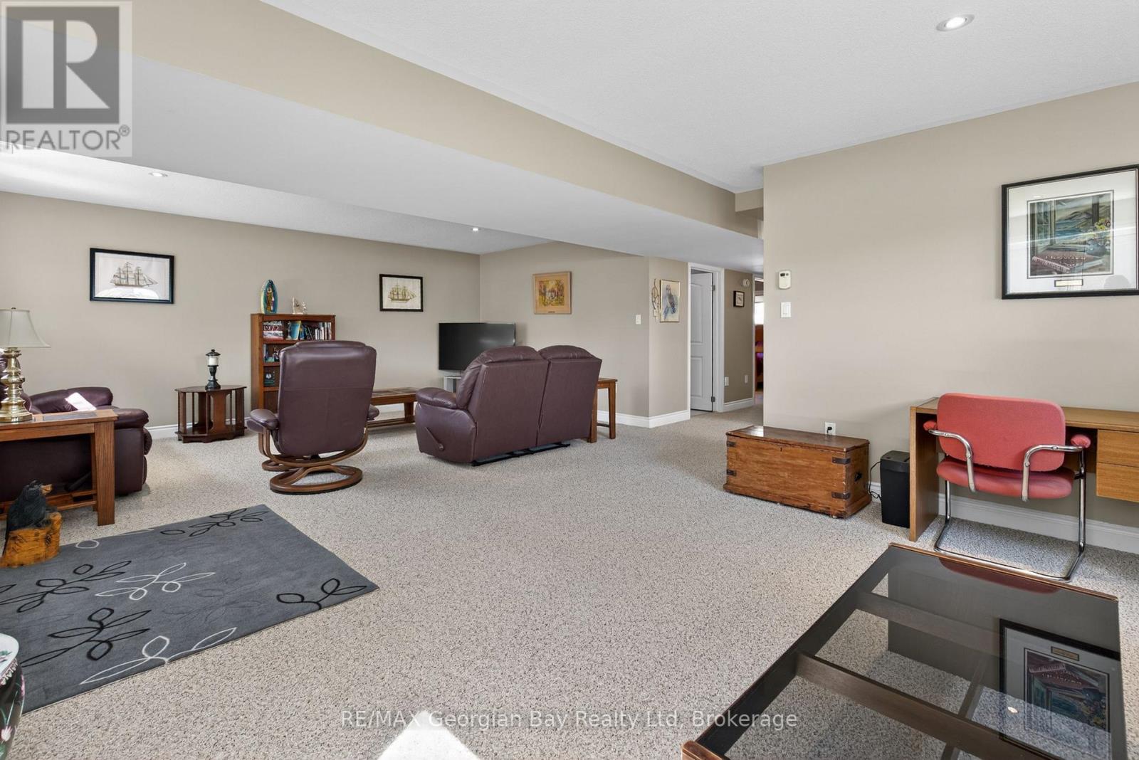 656 ABERDEEN BOULEVARD - 22