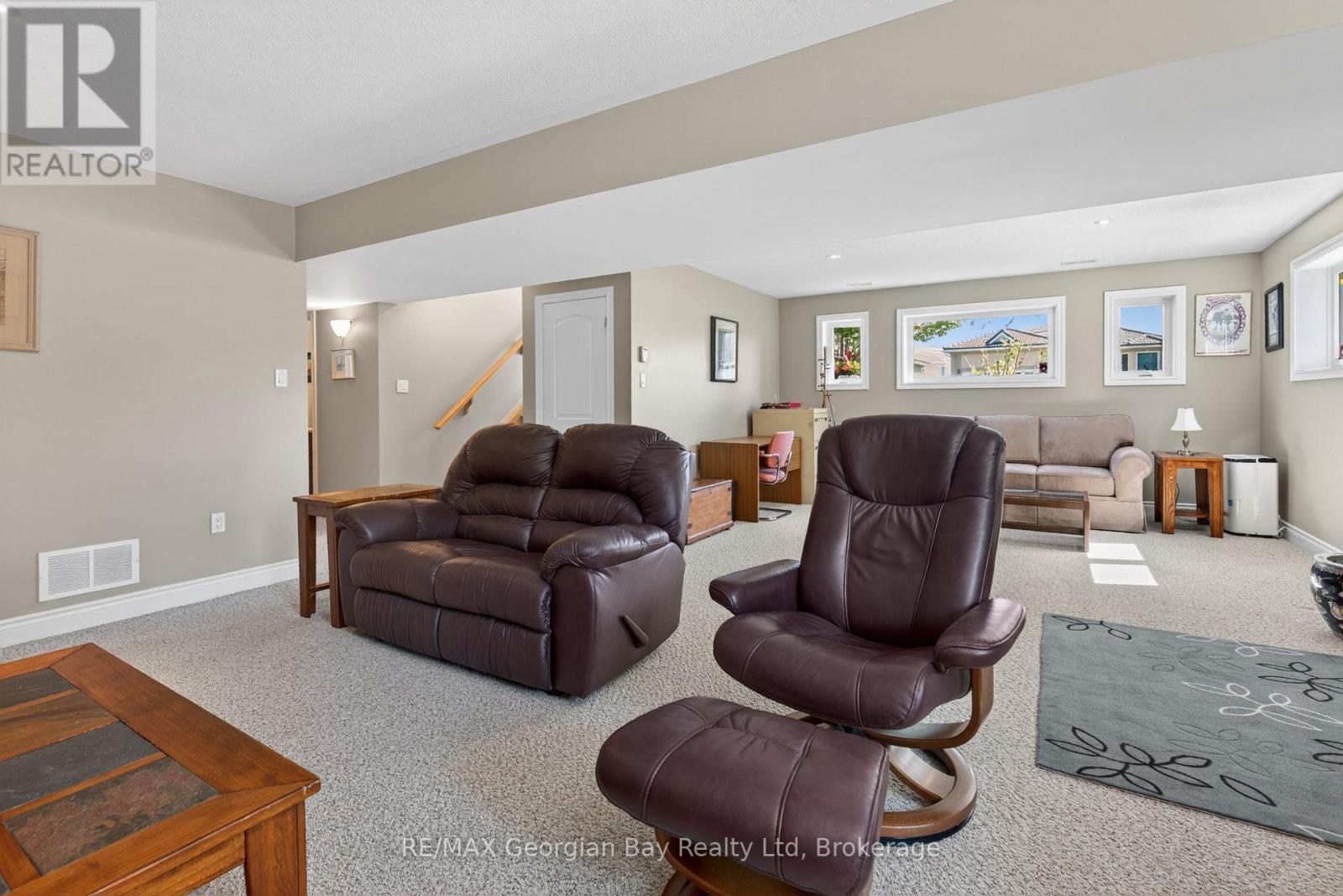 656 ABERDEEN BOULEVARD - 23