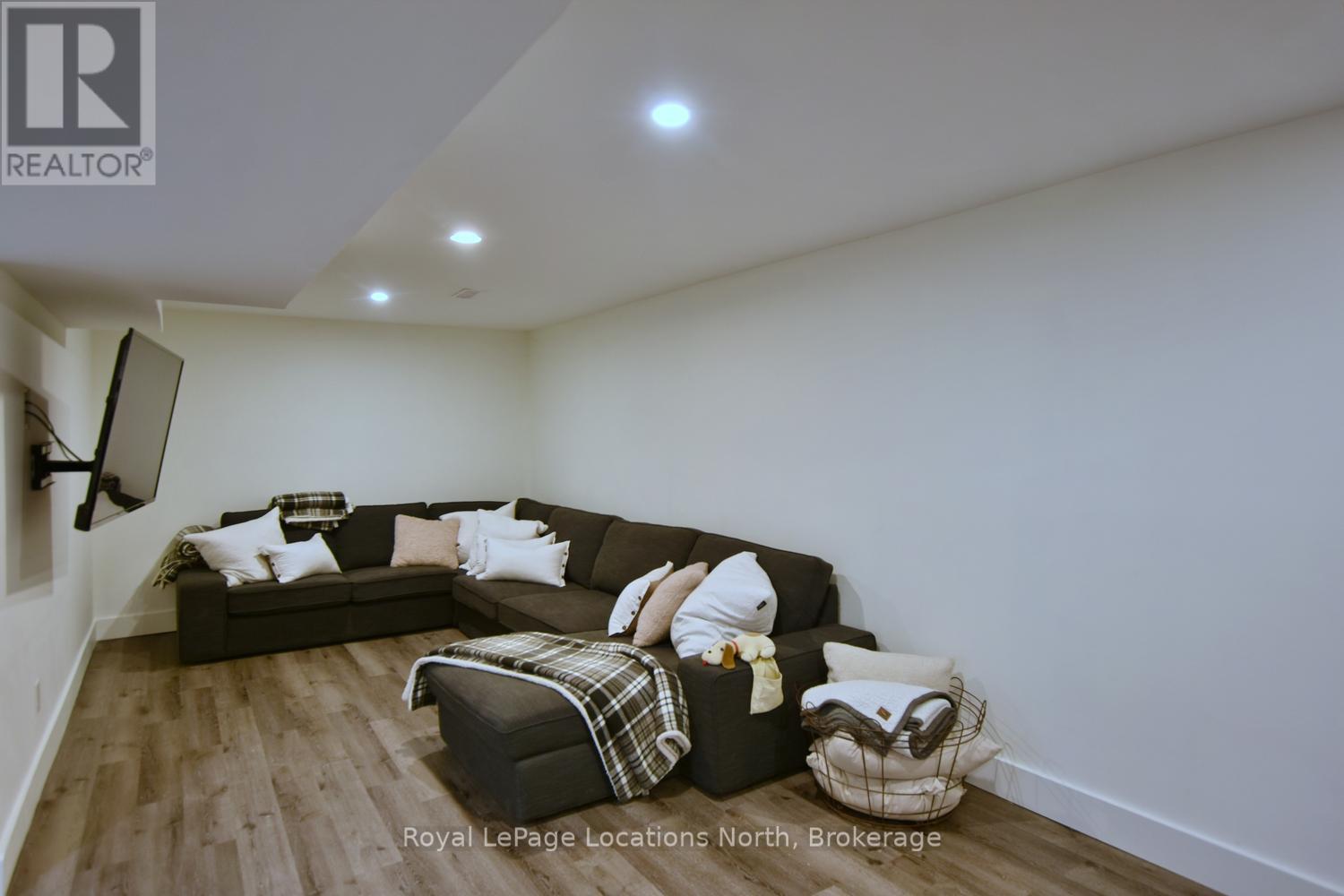 56 BATTEAUX ROAD - 37