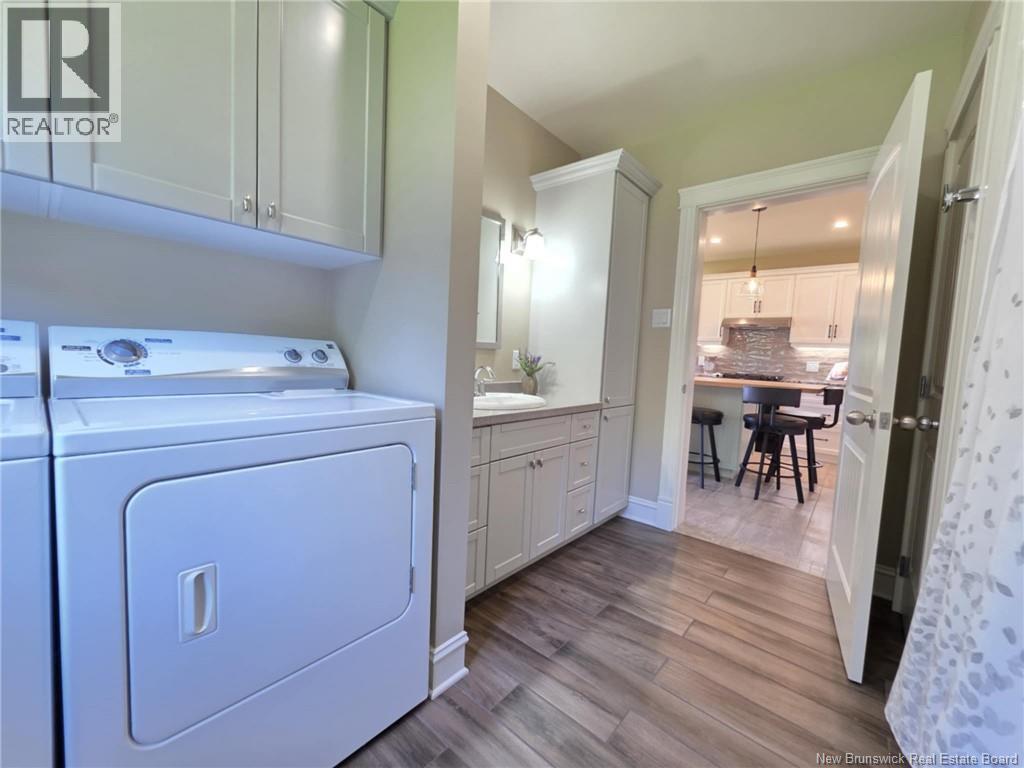 19 Ferris Road - 22