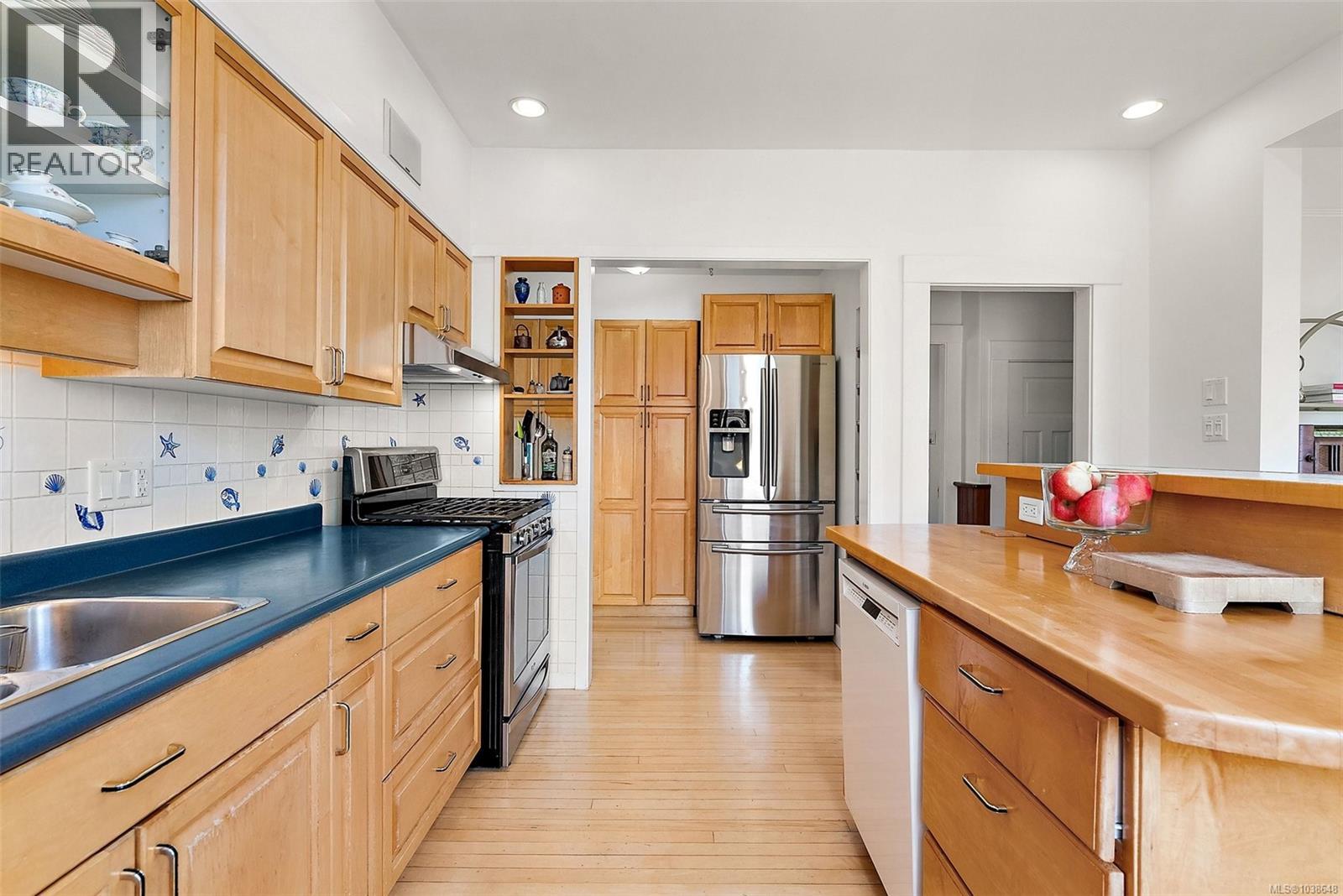 474 Foster St - 10