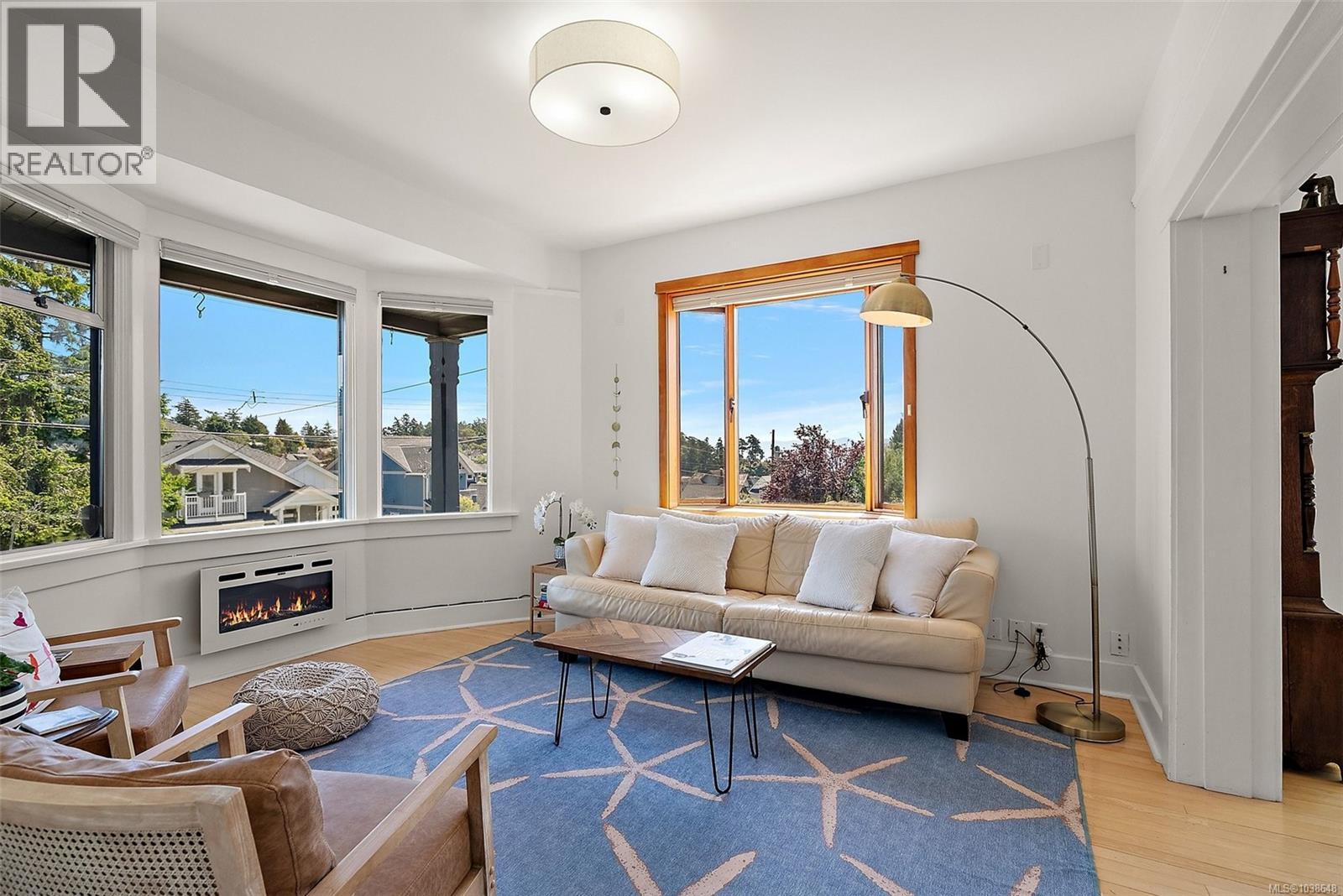 474 Foster St - 4