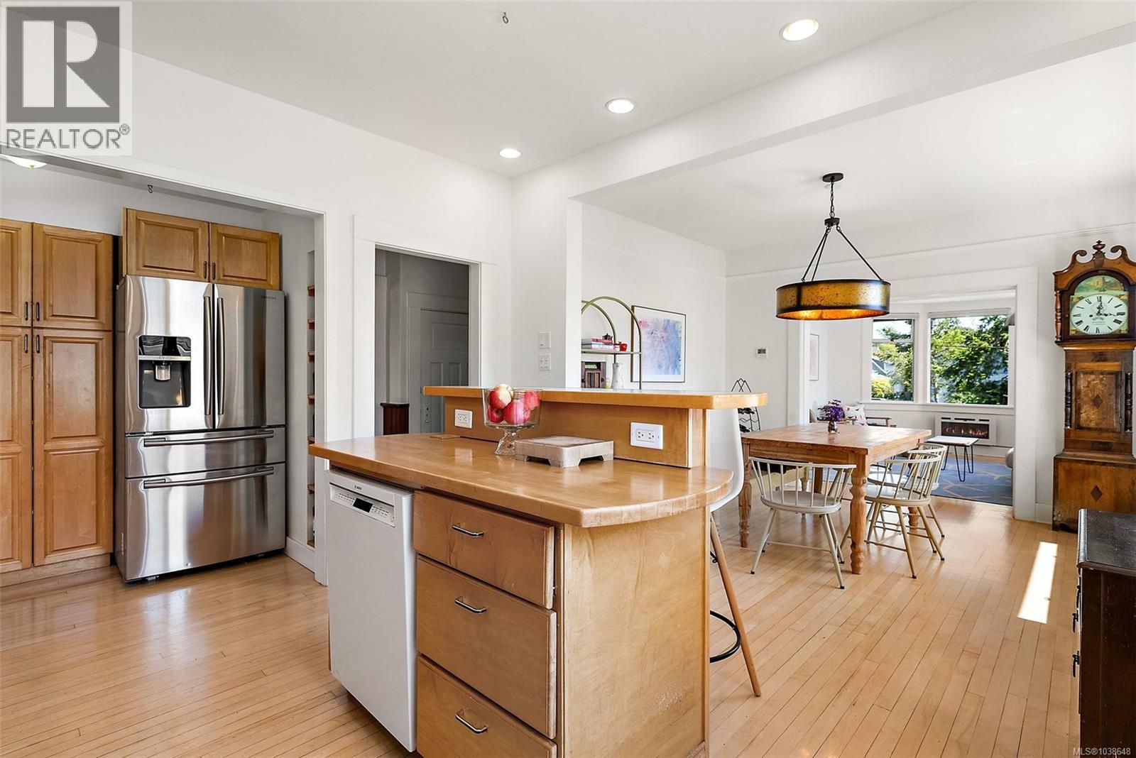 474 Foster St - 9
