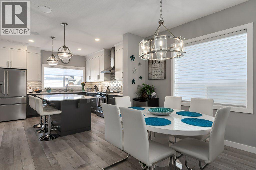 144 Wolf Willow Boulevard SE - Image 2