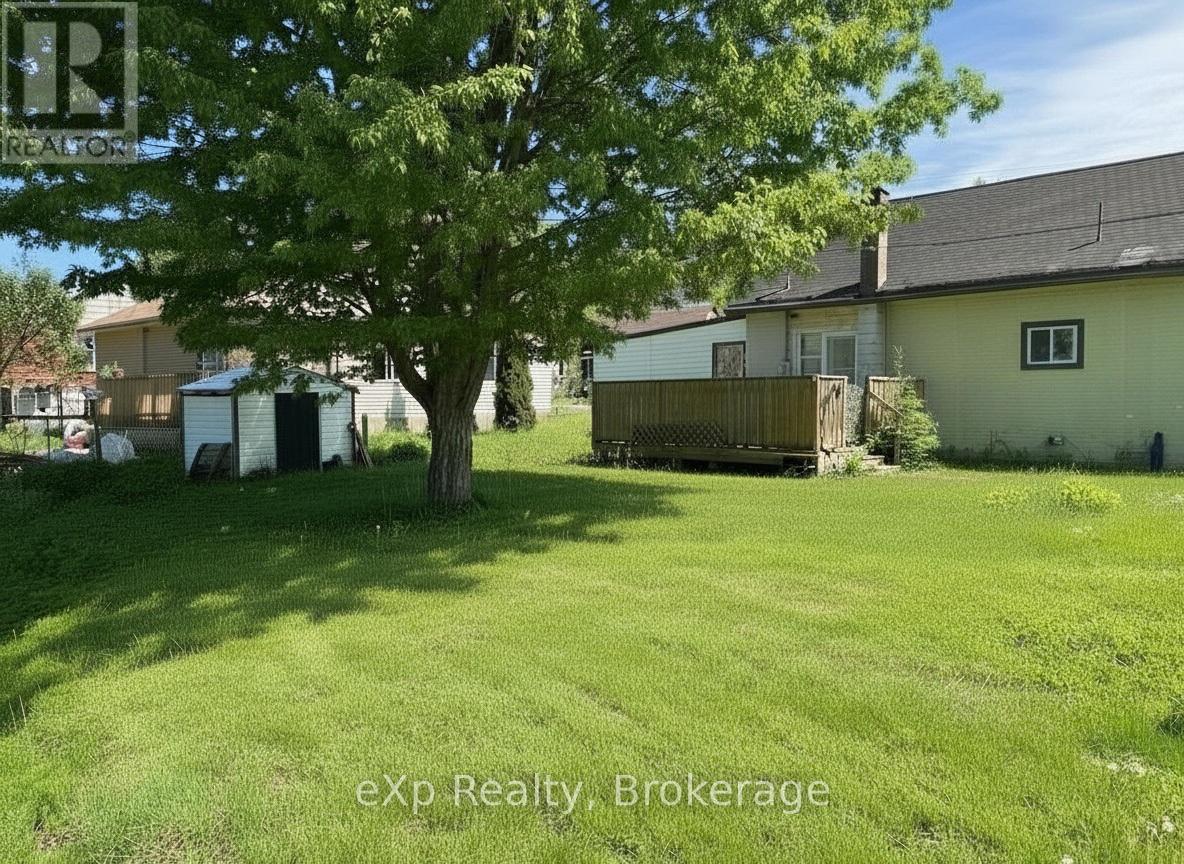 385 11TH AVENUE - 4