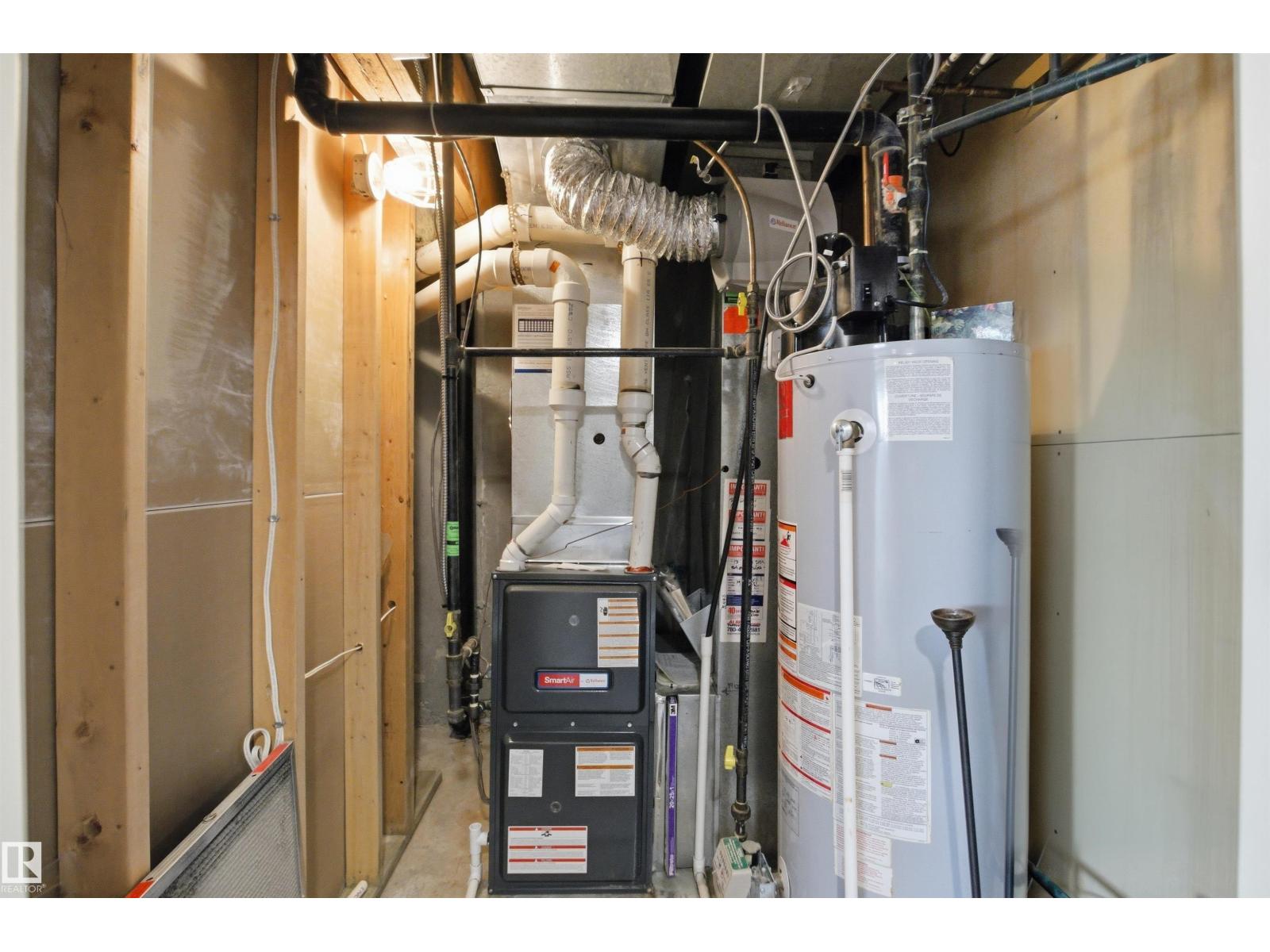 2017 118 ST SW - 44